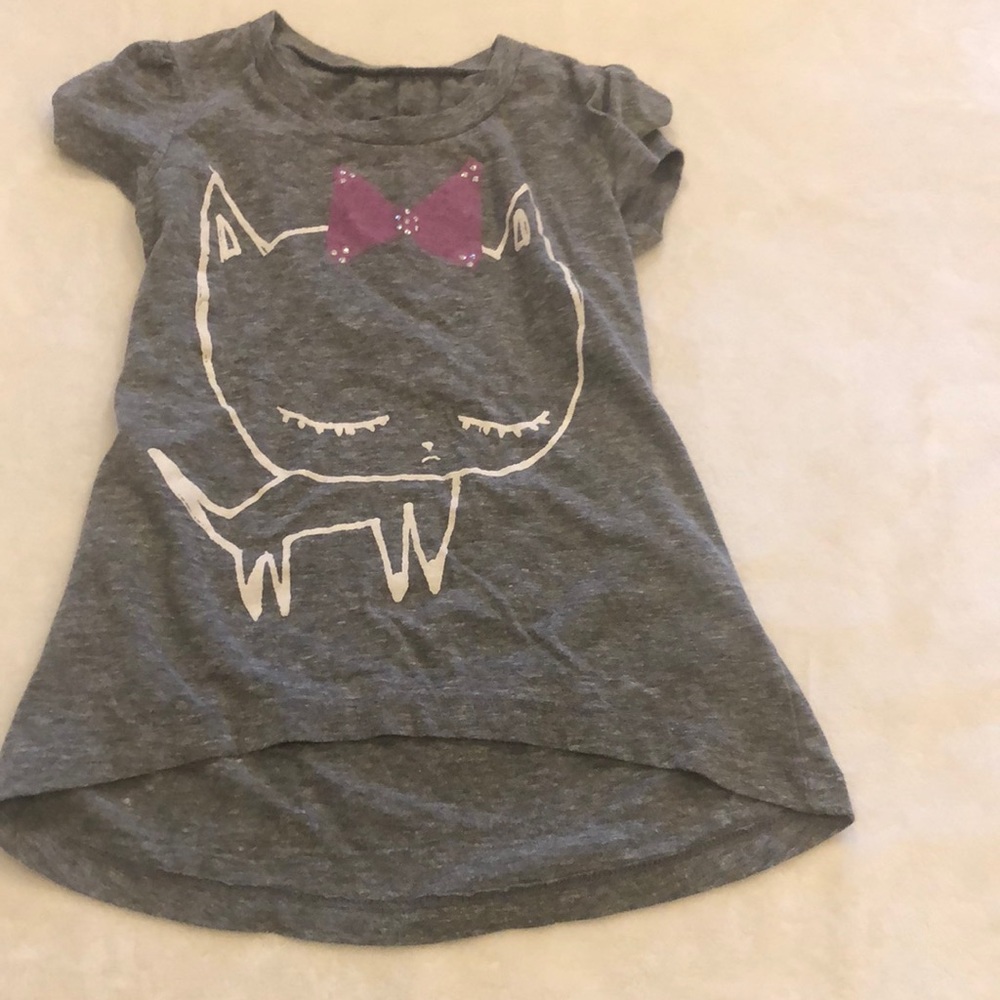Gray cat shirt size 7